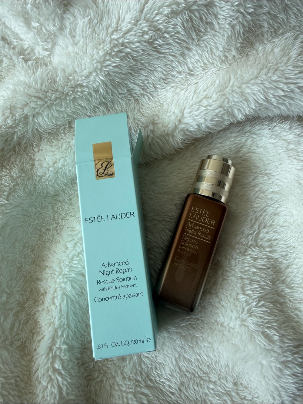 Estee Lauder Advanced Night Repair Rescue Solution - Light Aqua Box